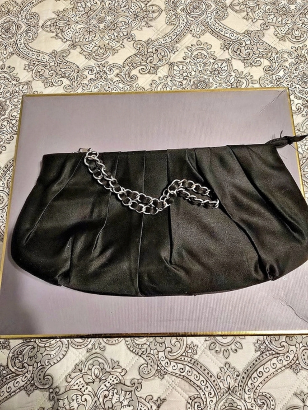 Black Chain Clutch